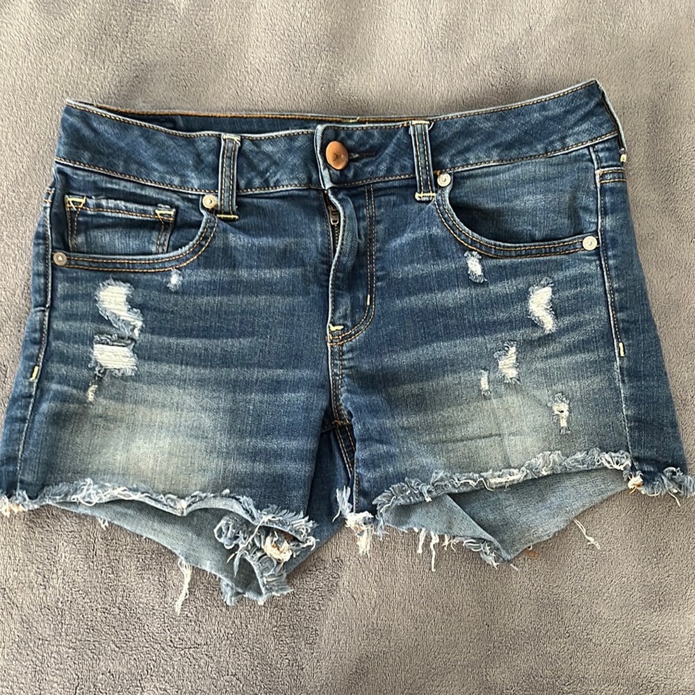 American Eagle  super stretch shorts sz 8